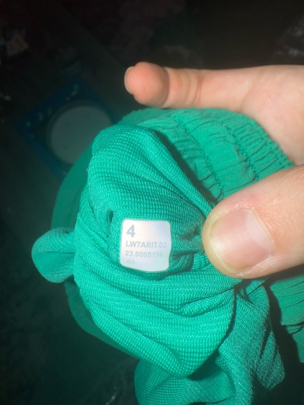 lululemon Kelly Green Hotty Hot 4" Mid-Rise Shorts - Picture 4 of 4